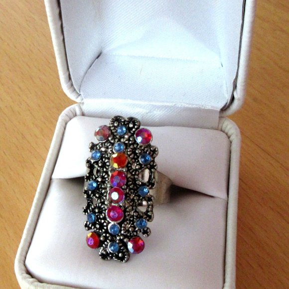 Red & blue rhinestone cocktail ring size 8 - 9 NEW - Picture 4 of 12